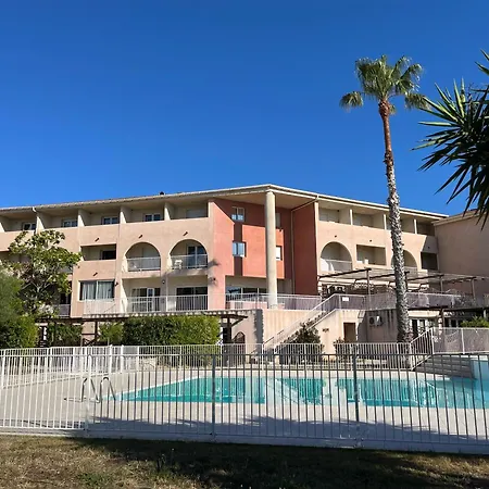 Saint-florent 2 Pieces Terrasse Piscine Flo300-j07 شقة *